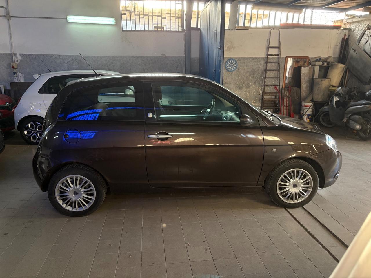 Lancia Ypsilon 1.4 Oro Ecochic GPL