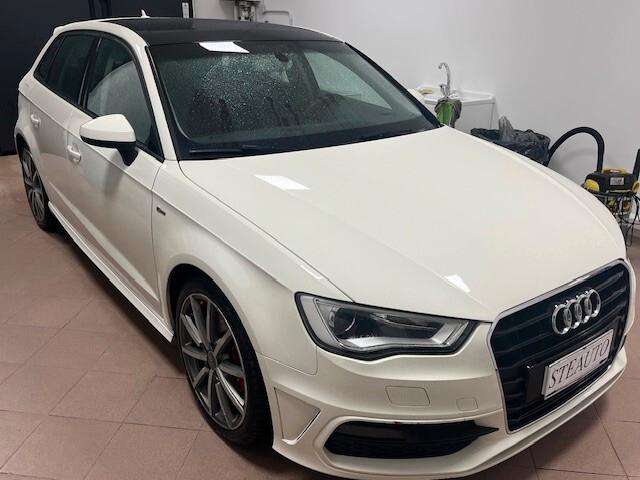 Audi A3 2.0 TDI 150 CV s tronic 2 wd sportback diesel S line esterno s tronic tetto panoramico apribile nero