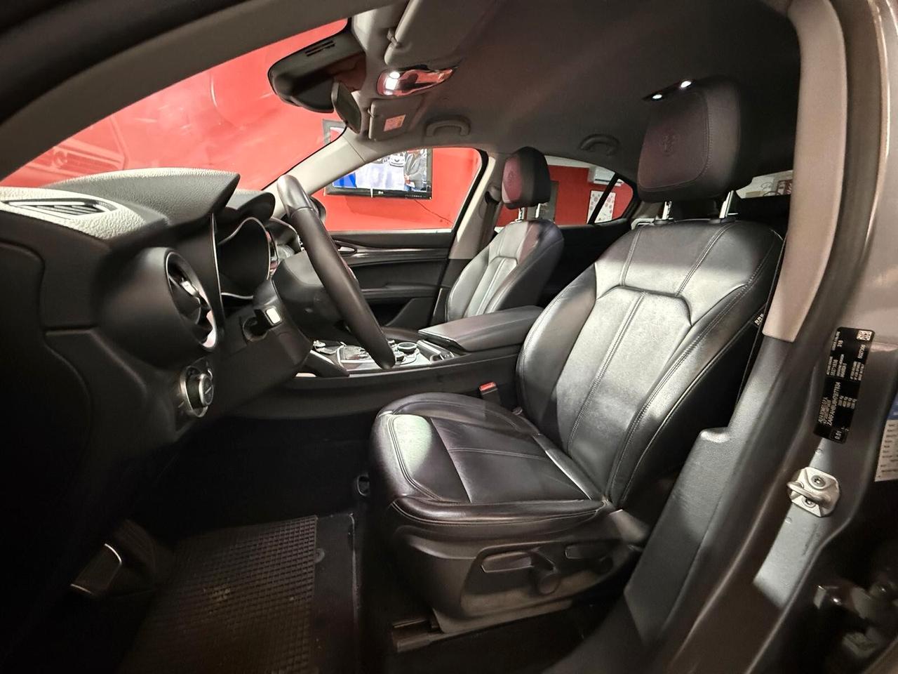 Alfa Romeo Stelvio 2.2 Turbodiesel 210 CV AT8 Q4 Super