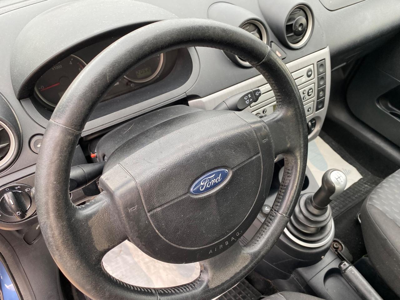 Ford Fiesta 1.4 TDCi 5p. Ghia