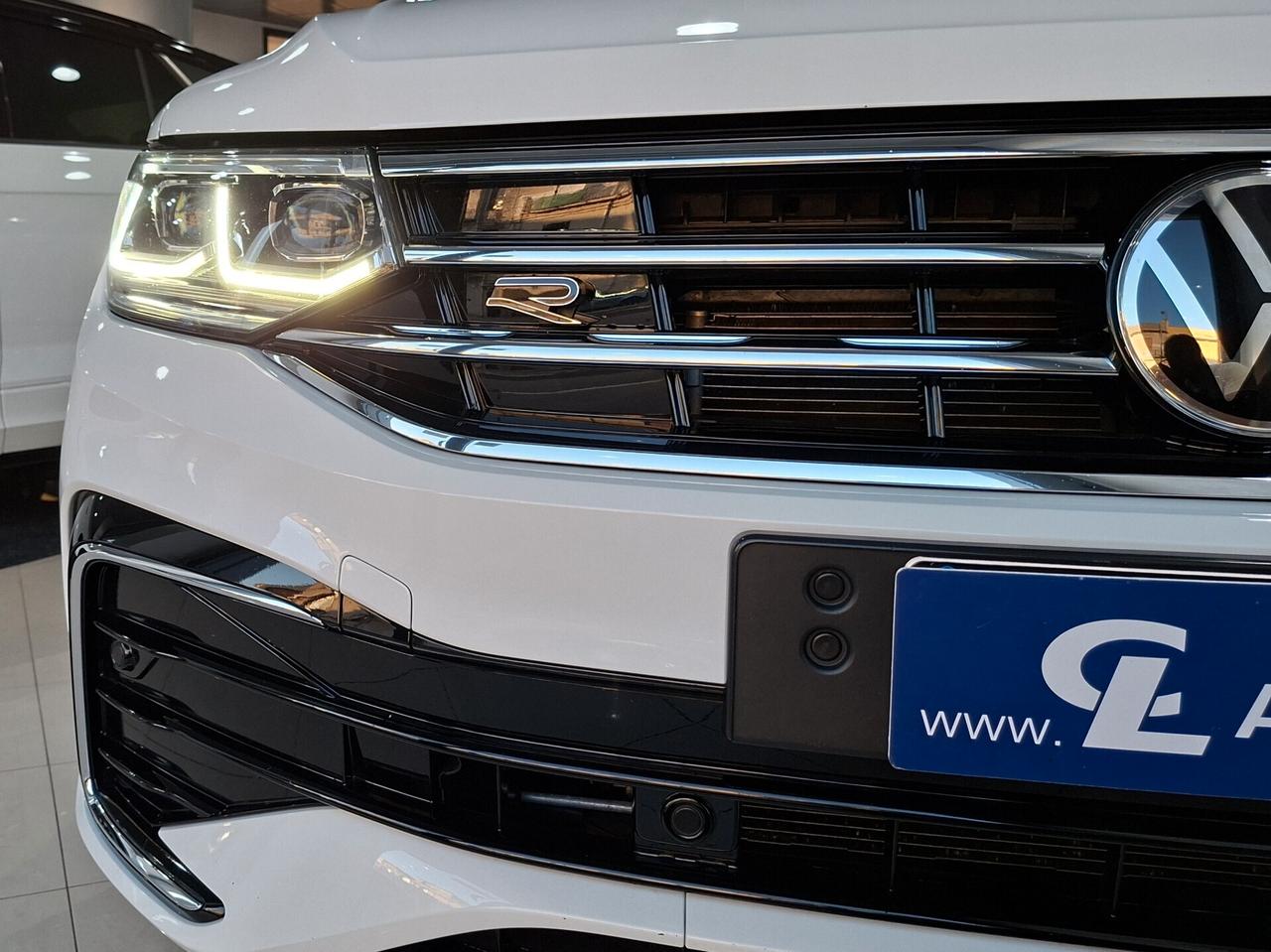 Volkswagen Tiguan 2.0 TDI SCR 150 CV DSG R-Line