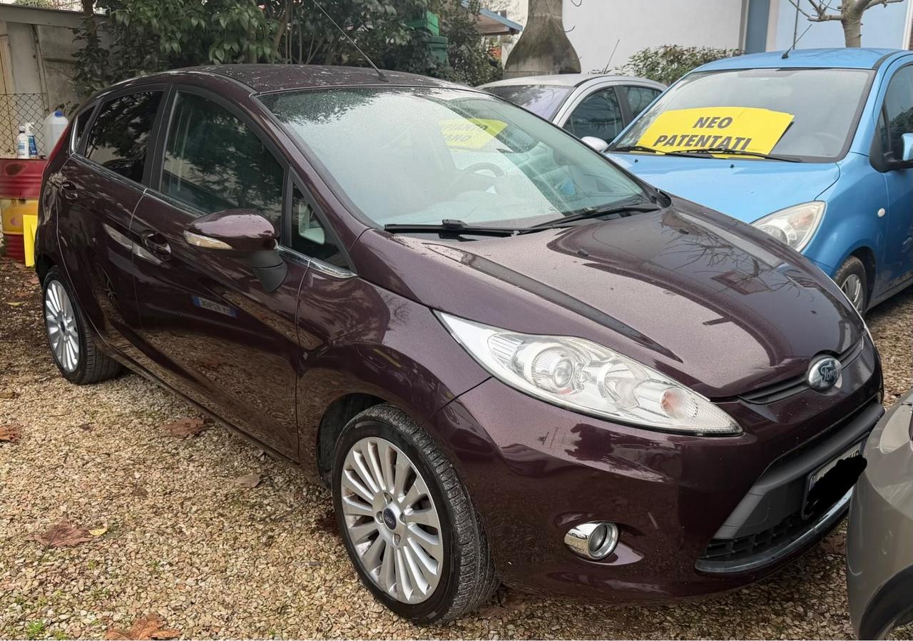 Ford Fiesta 1.4 TDCi 68CV 5 porte Titanium
