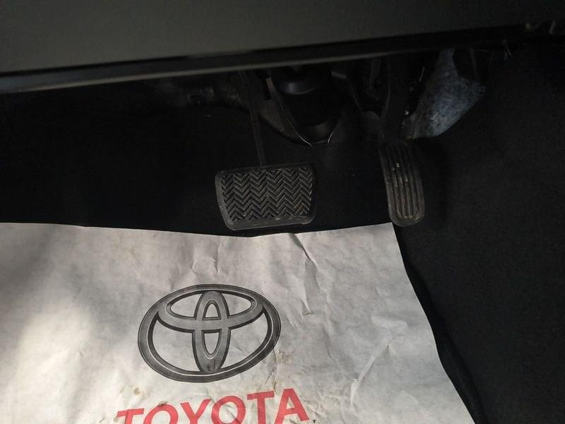 Toyota Yaris Hybrid Trend MY22