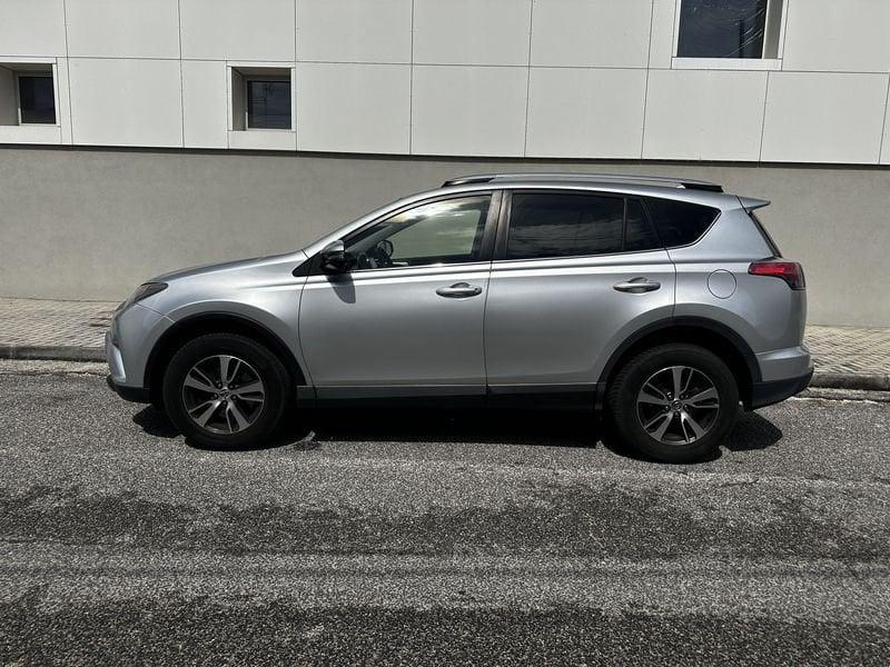 Toyota RAV4 2.0 D-4D 143cv MT Active 2WD
