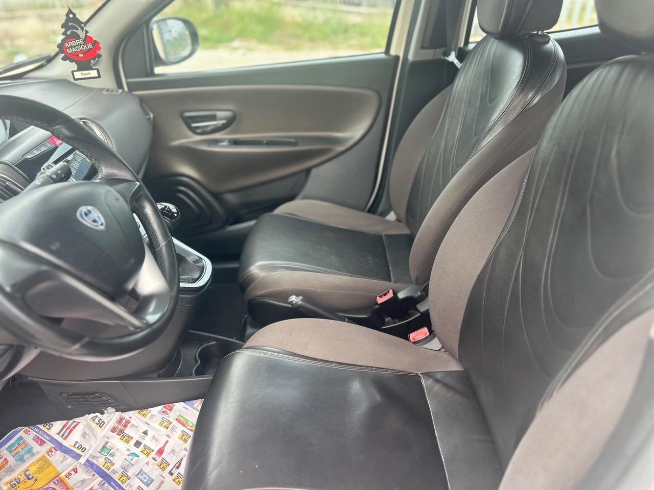 Lancia Ypsilon 1.3 MJT 16V 95 CV 5 porte S&S Platinum