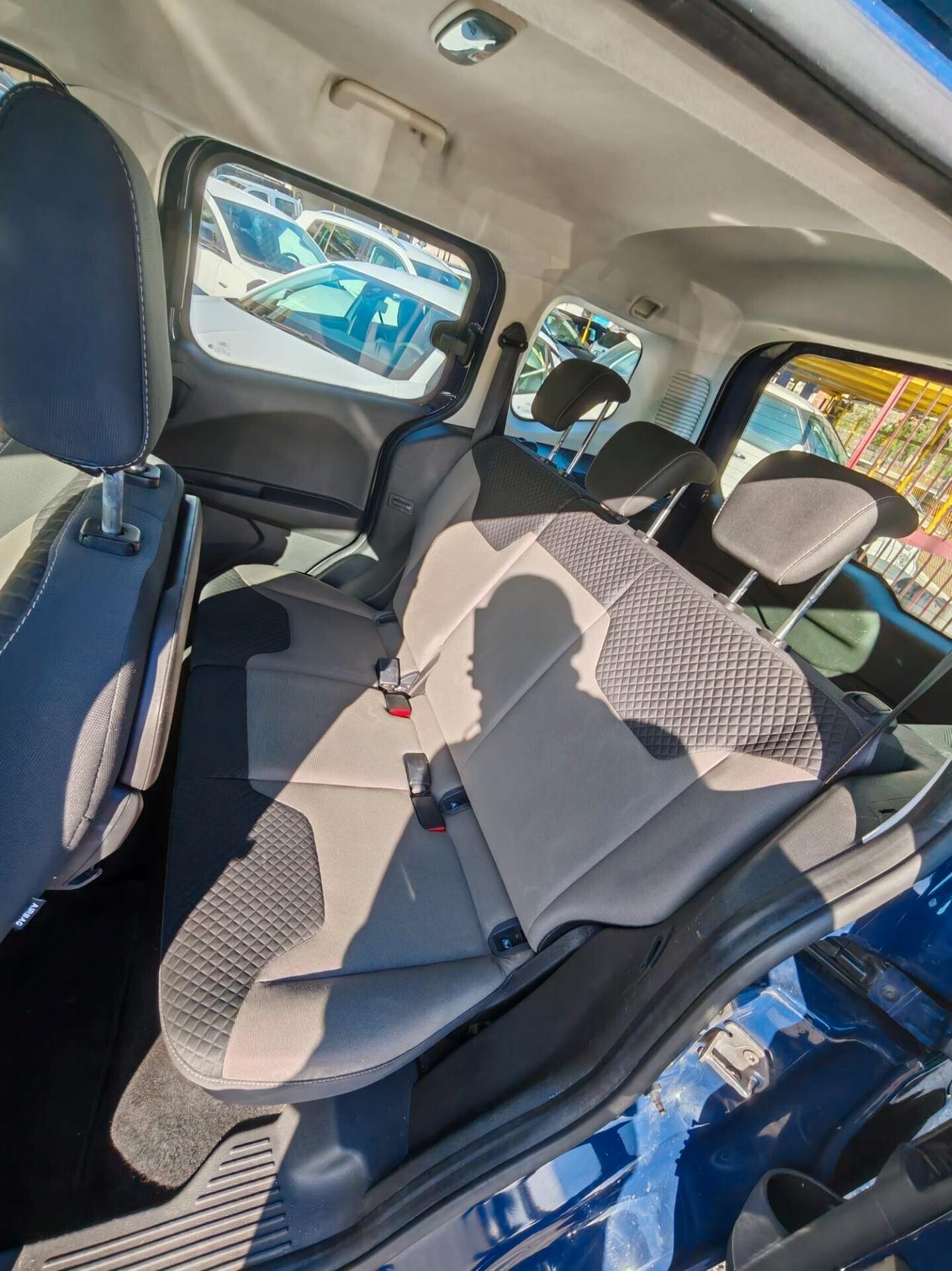 Ford Tourneo Courier 1.5 TDCI 75 CV Plus