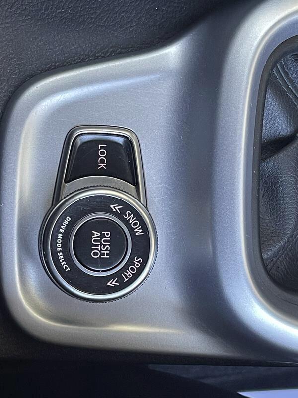 Suzuki Vitara 1.6 DDiS 4WD AllGrip V-Top Navigatore-Telecamera post.-Sedili Pelle-Alcantara