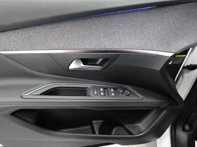 Peugeot 3008 II 1.5 BlueHDI 130 CV EAT8 ALLURE