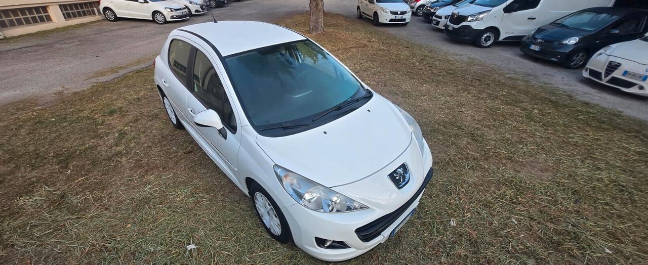 Peugeot 207 Plus 1.4 8V 75CV 5p. ECO GPL