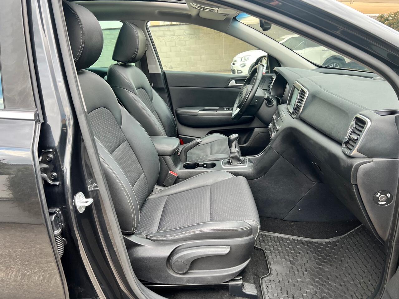 Kia Sportage 1.7 crdi Class Style 2wd 115cv TETTO/XENON/CAMERA