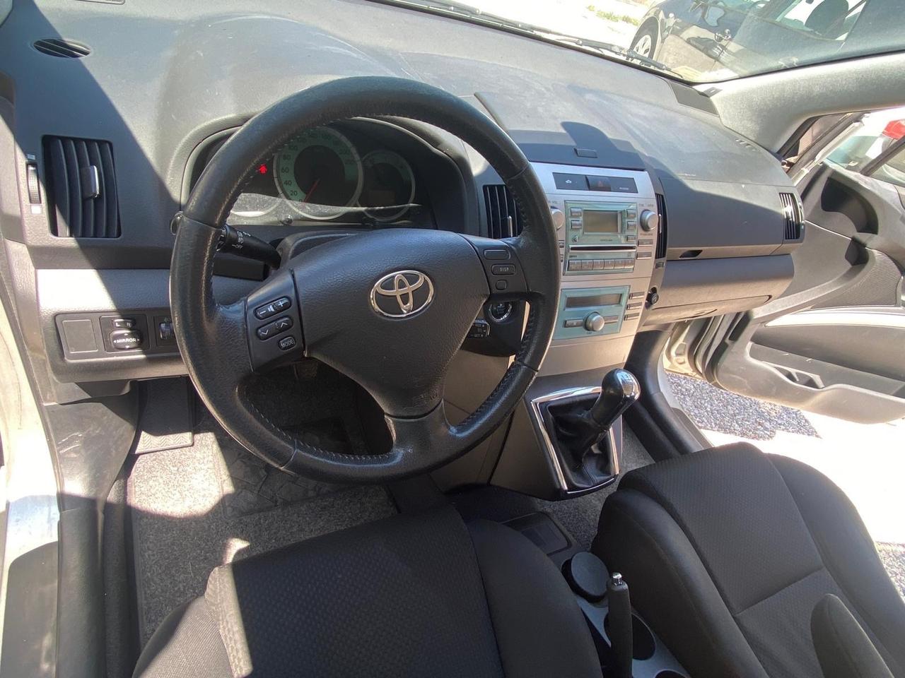 Toyota Corolla Verso 2.0 16V D-4D Sol 7 posti