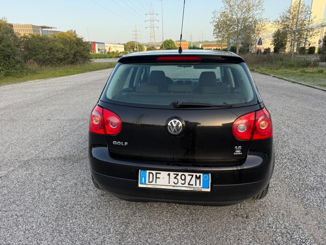 Volkswagen Golf 1.6 16V FSI 5p. Comfortline OK NEO PATENTATI