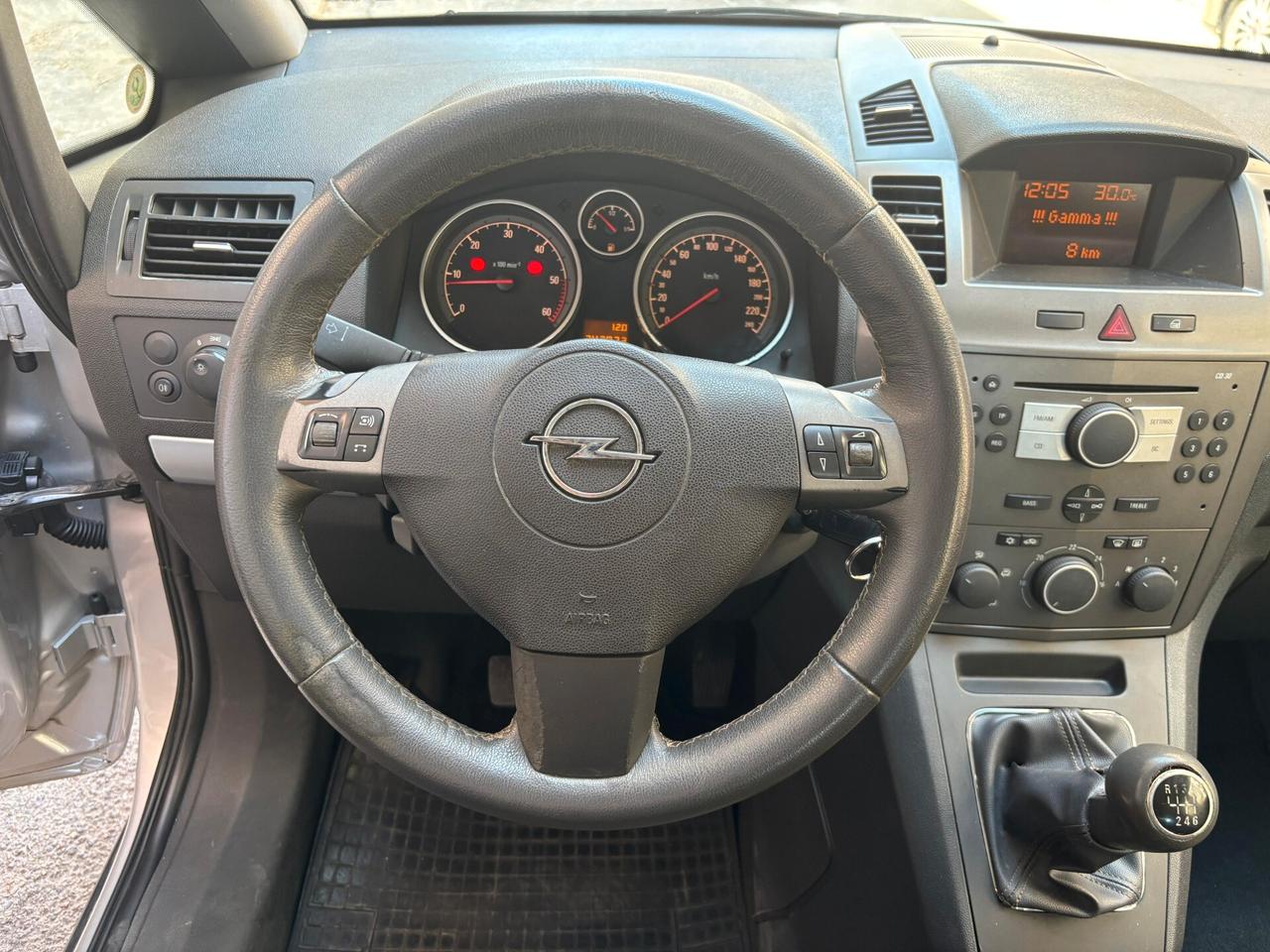 Opel Zafira 1.9 CDTI 101CV ** 7 POSTI **