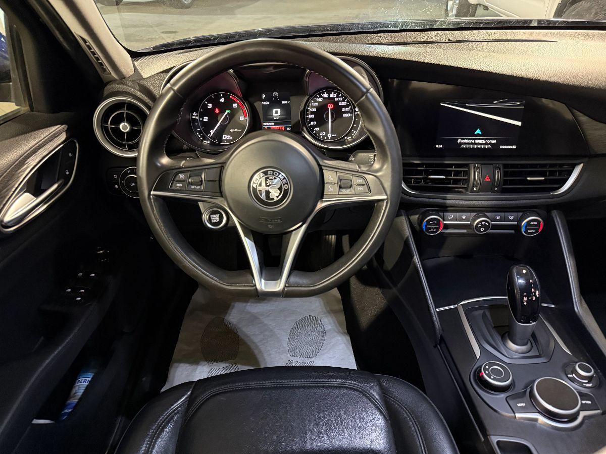 ALFA ROMEO - Giulia 2.2 t Super 180cv auto
