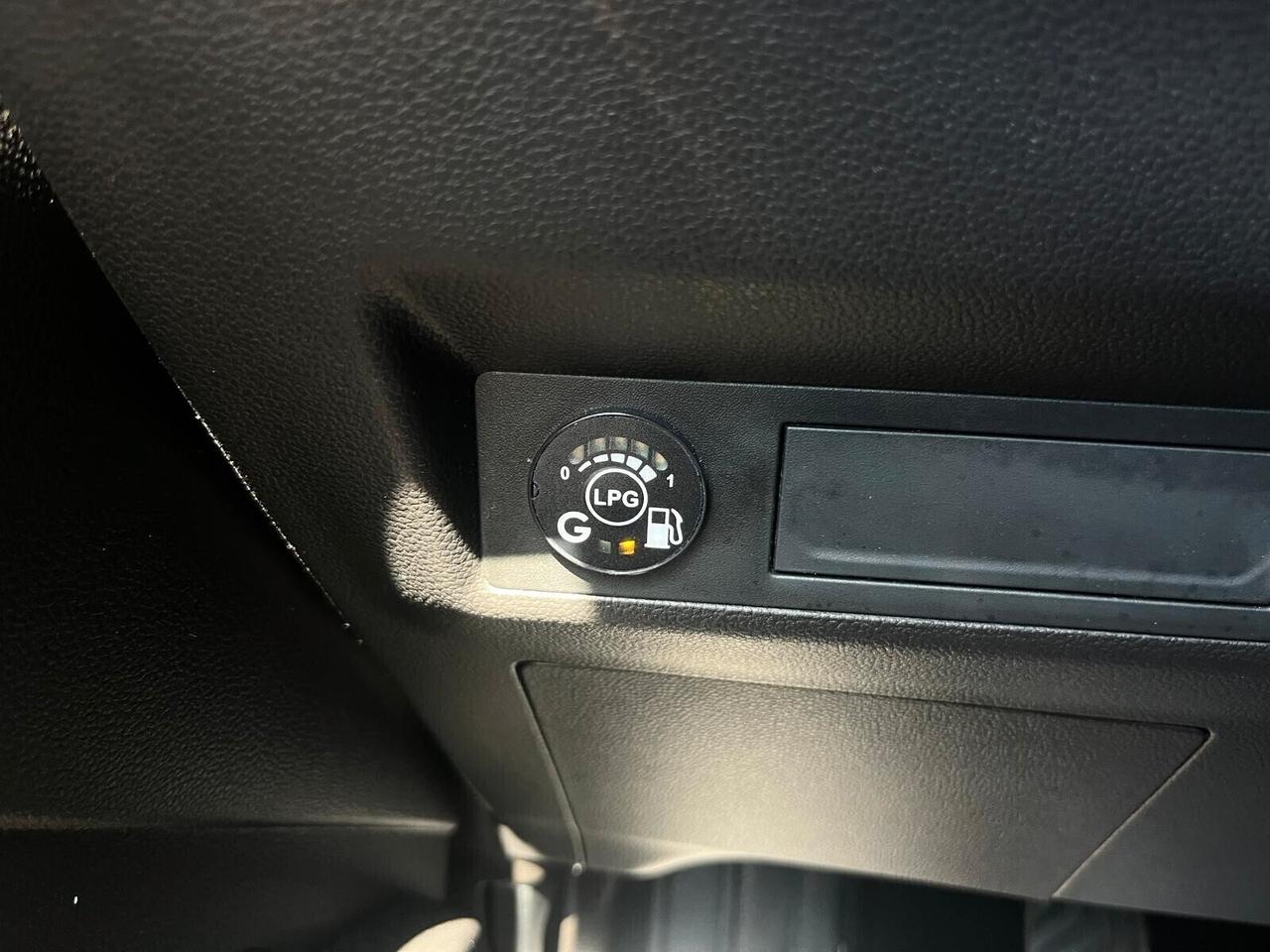 Renault Captur 1.0 GPL 100cv Intens