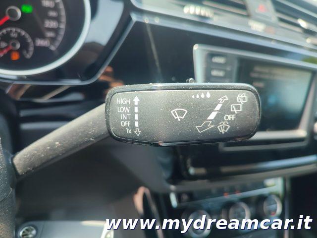 VOLKSWAGEN Touran 2.0 TDI 150 CV SCR Comfortline BlueMotion Technolo