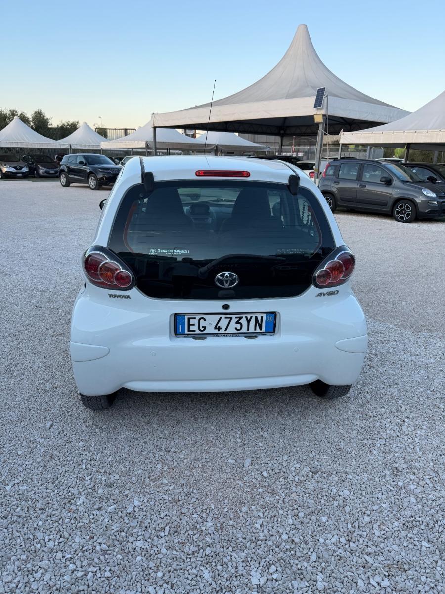 TOYOTA - Aygo - 1.0 12V VVT-i 5p. Sol Connect MMT