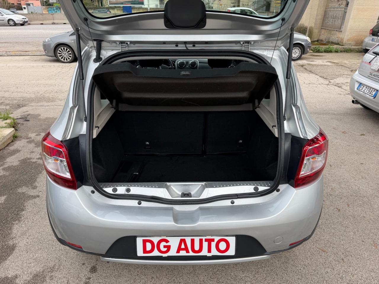 Dacia Sandero Stepway 0.9 benz GPL casa madre 2016