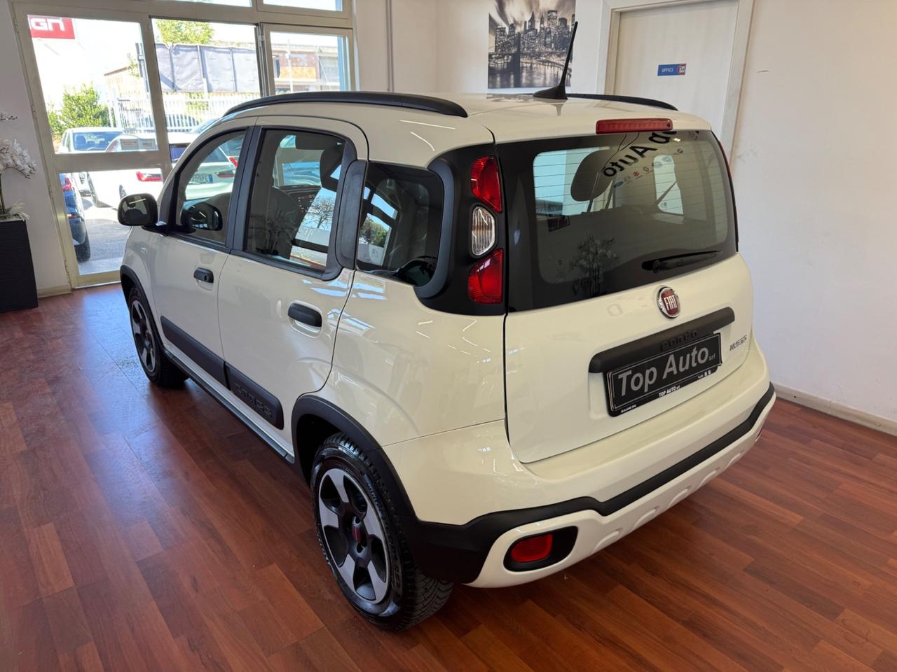 FIAT PANDA 1.0 FireFly S&S HYBRID CITY CROSS