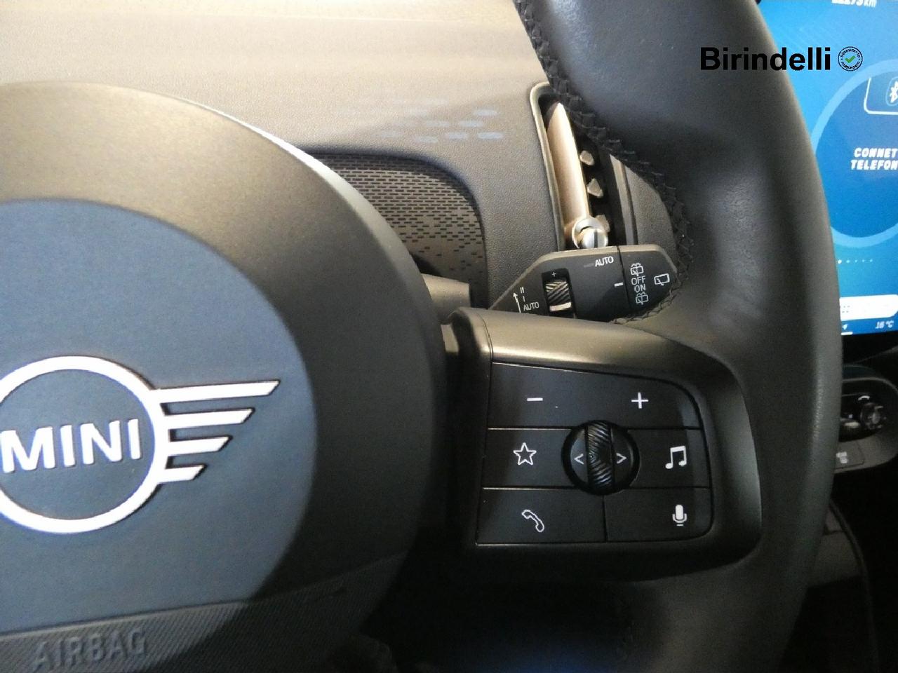 MINI Mini Countrym.(U25) - Mini Countryman D Essential