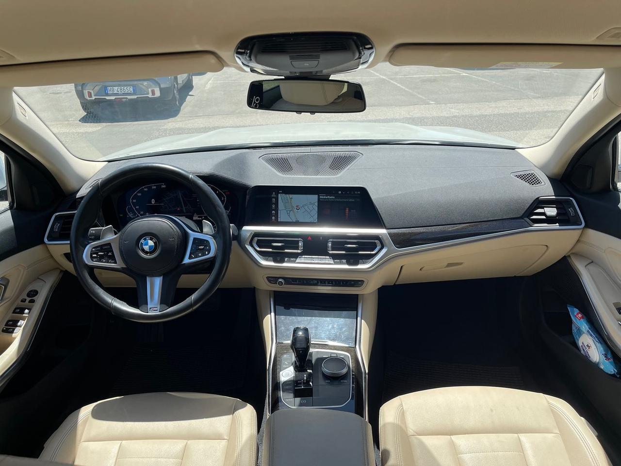 Bmw 320 i Luxury #11281