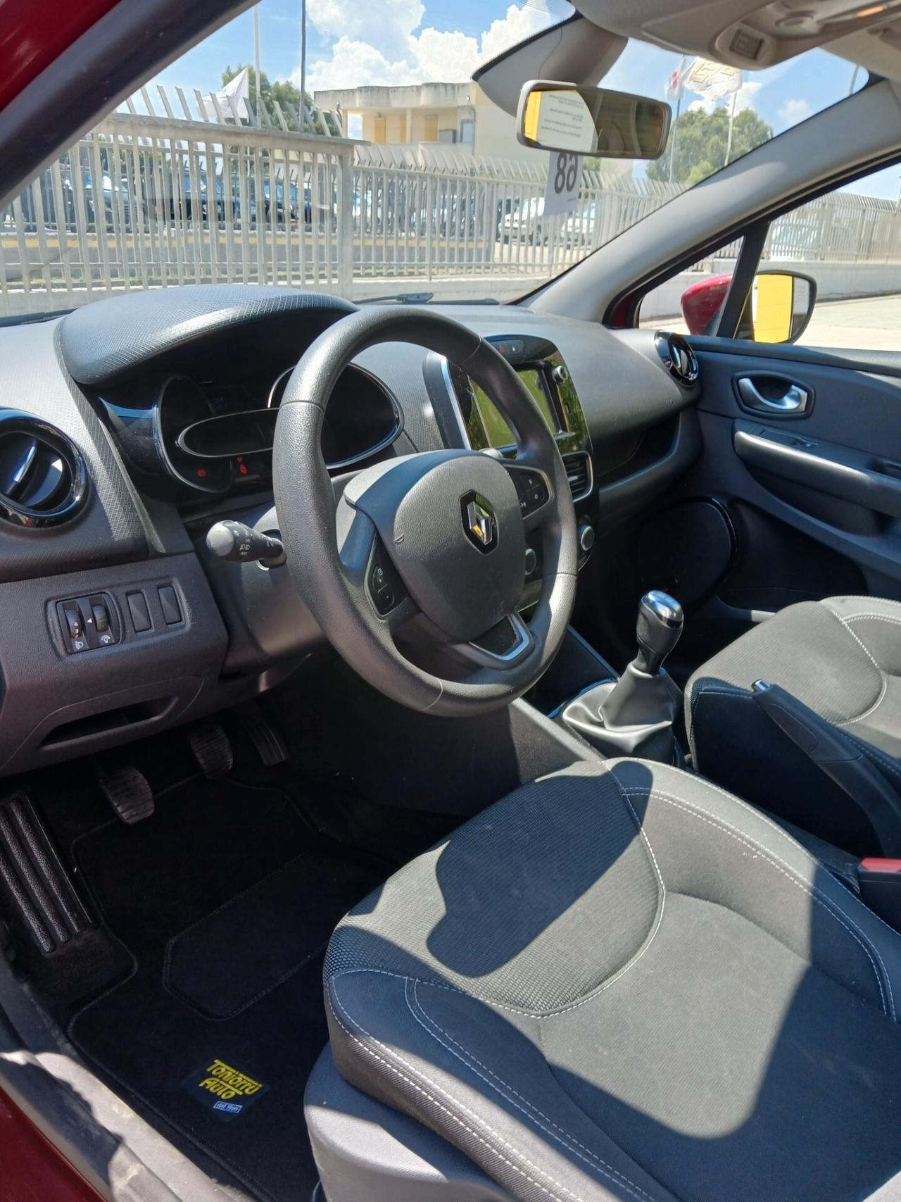 RENAULT Clio Intens 1.200 16v 75cv Km108.000