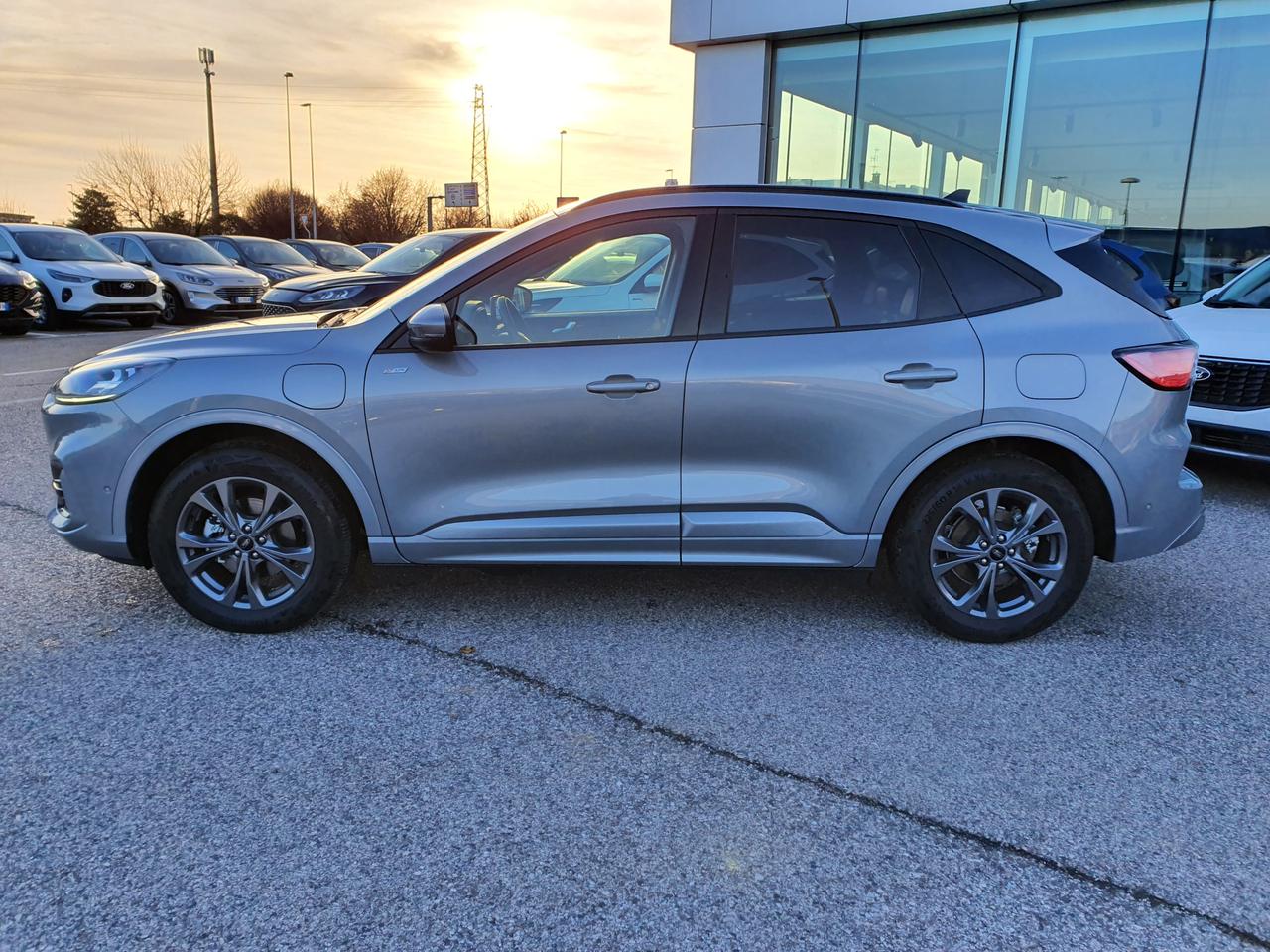 FORD Kuga 3ª serie - Kuga 2.5 Plug In Hybrid 225 CV CVT 2WD ST-Line X