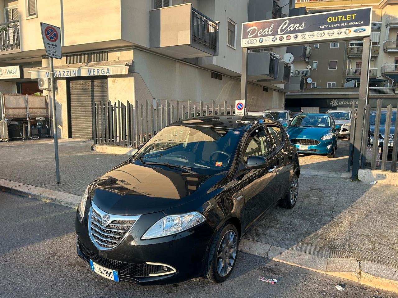 Lancia Ypsilon 1.3 MJT 16V 95 CV 5 porte S&S Elle