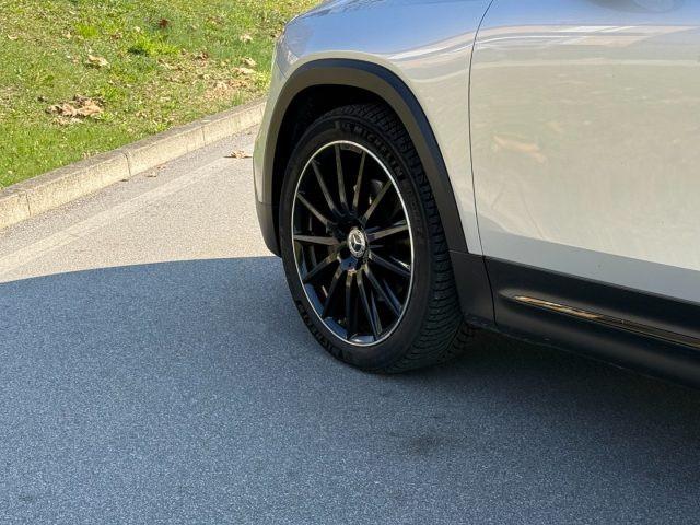 MERCEDES-BENZ GLB 200 d Automatic Premium IVA ESPOSTA