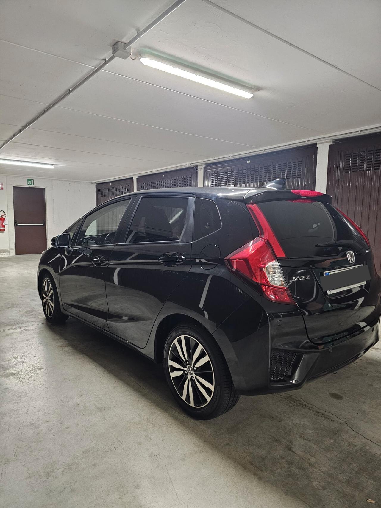 Honda Jazz 1.3 Elegance Navi ADAS