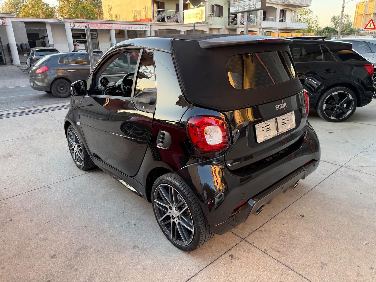 Smart ForTwo BRABUS 0.9 Turbo twinamic cabrio Xclusive 109cv
