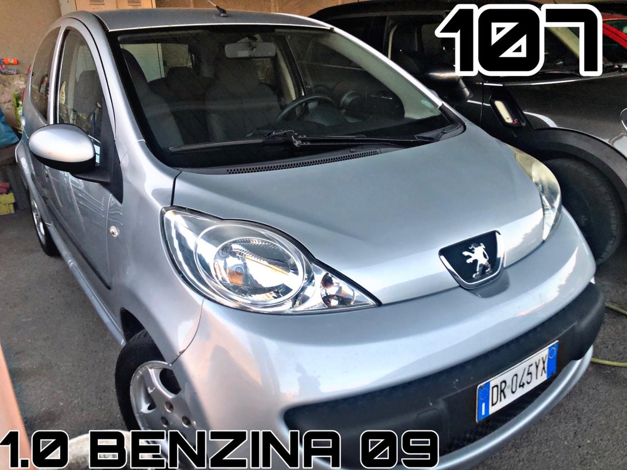 Peugeot 107 1.0 68CV 5 Porte 09