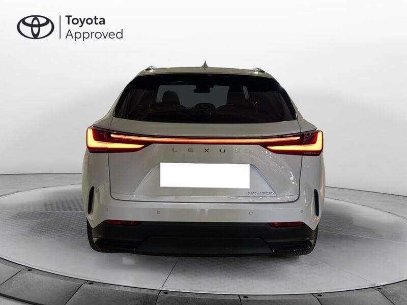 Lexus NX Plug-in Luxury 4WD