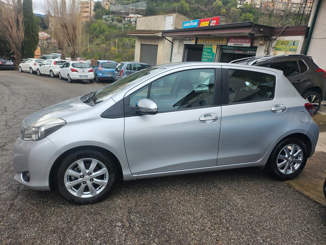 Toyota Yaris 1.4 D-4D 5 porte Lounge