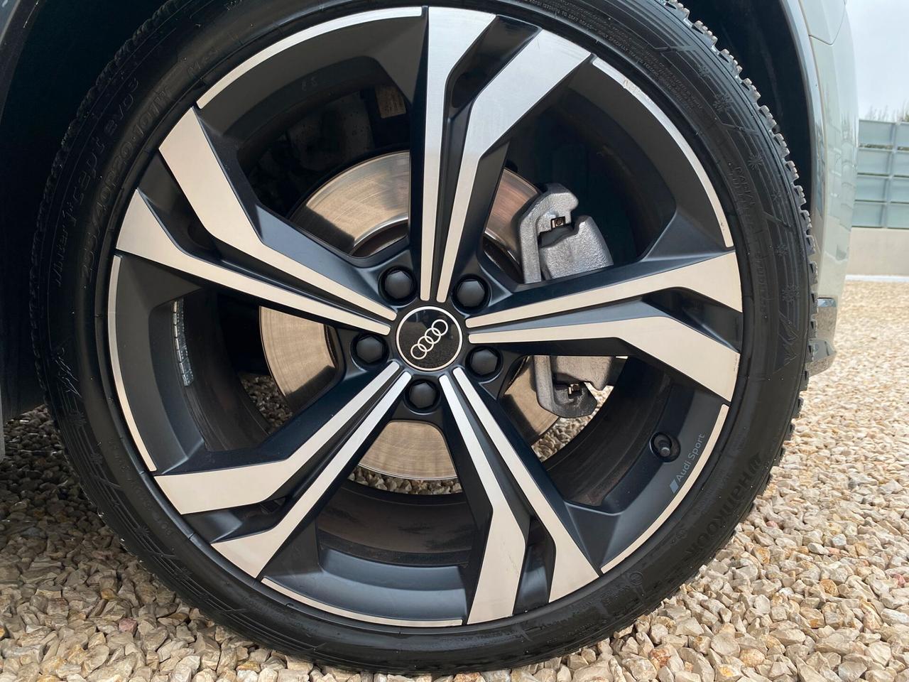 Audi Q3 40 TDI quattro S tronic line edition