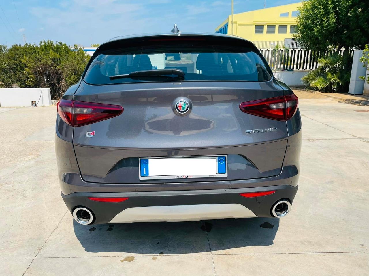 Alfa Romeo Stelvio 2.2 Turbodiesel 180 CV AT8 Q4 Business