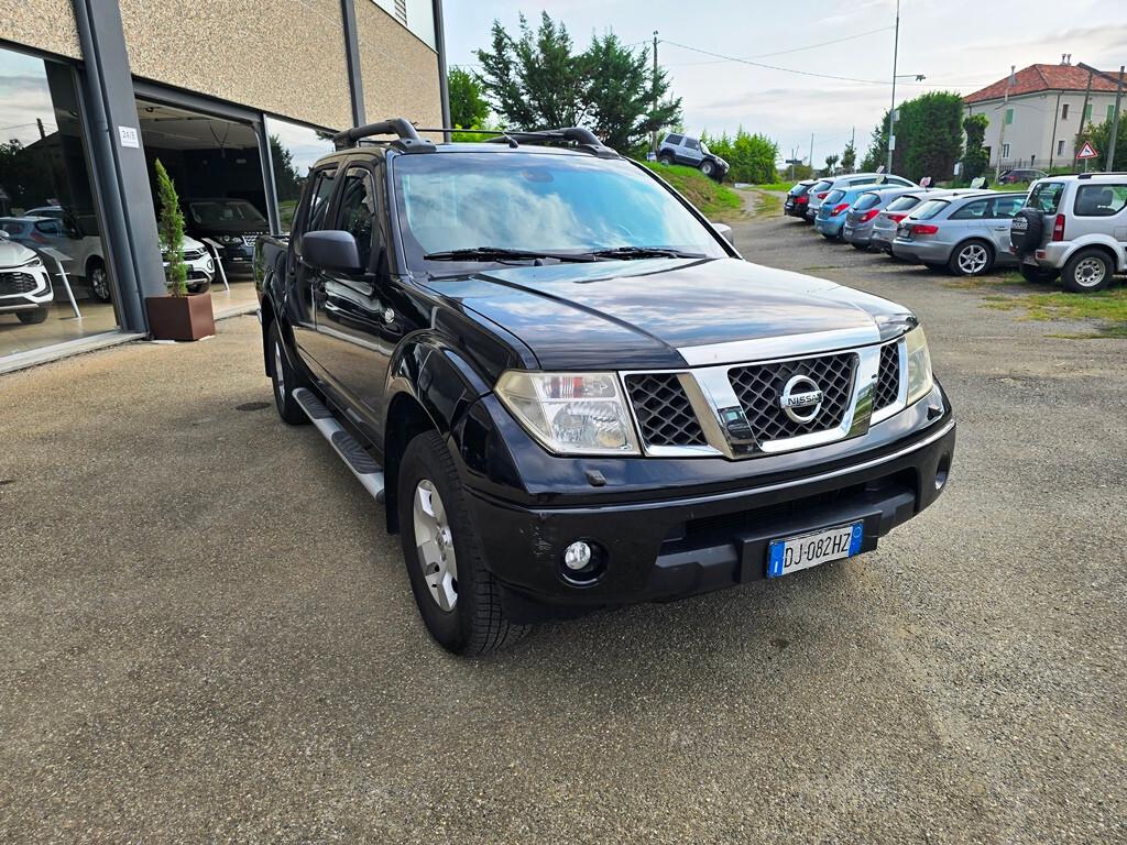 Nissan Navara 2.5 dCi 174CV "LE"