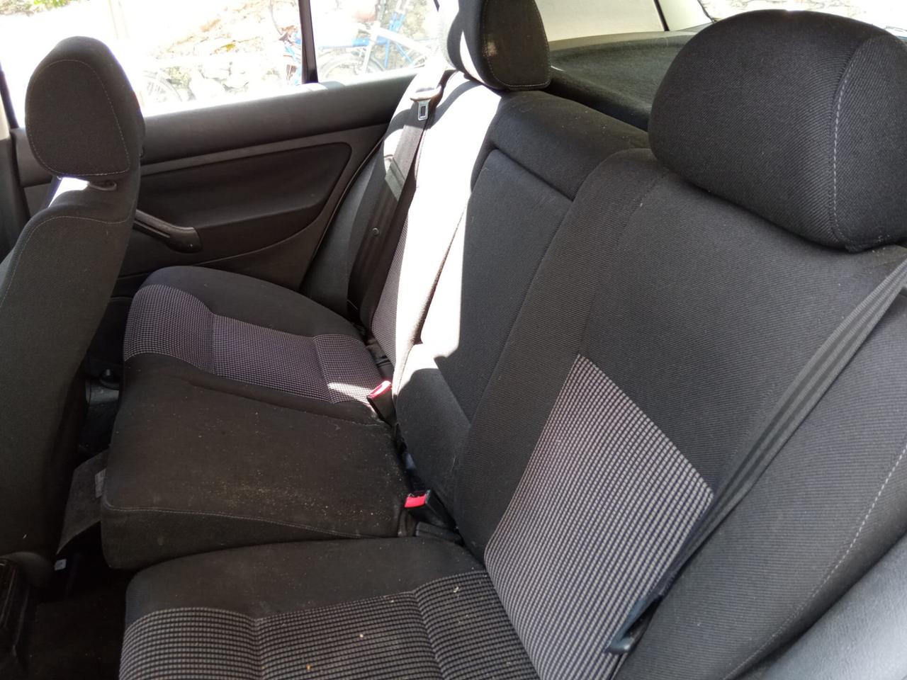 Volkswagen Golf 1.6 cat 5 porte Highline