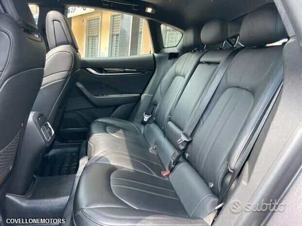 Maserati Levante 3.0 diesel pack sport pell tetto
