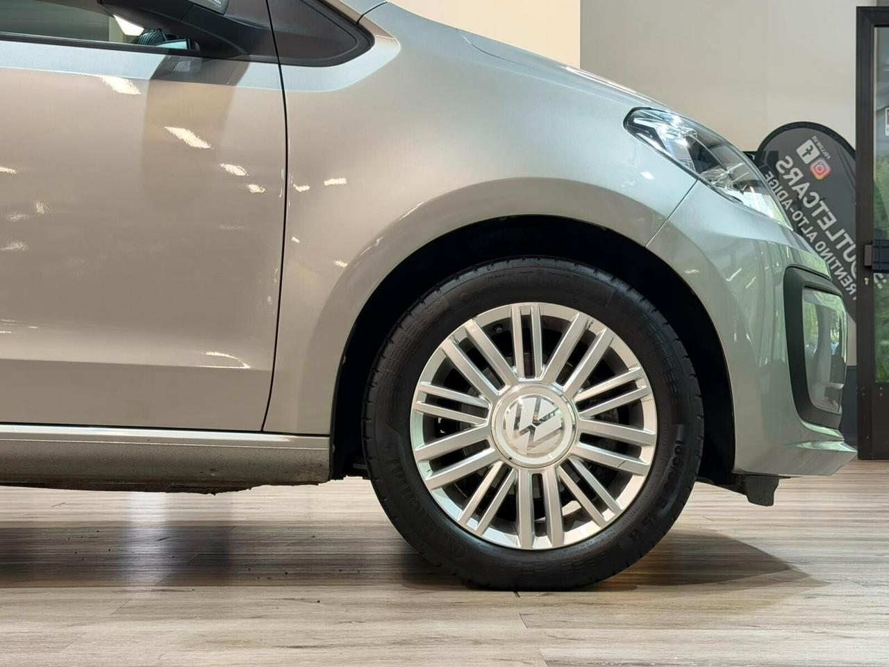 VOLKSWAGEN UP! 1.0 60cv 3p 59.000km NEOPATENTATI