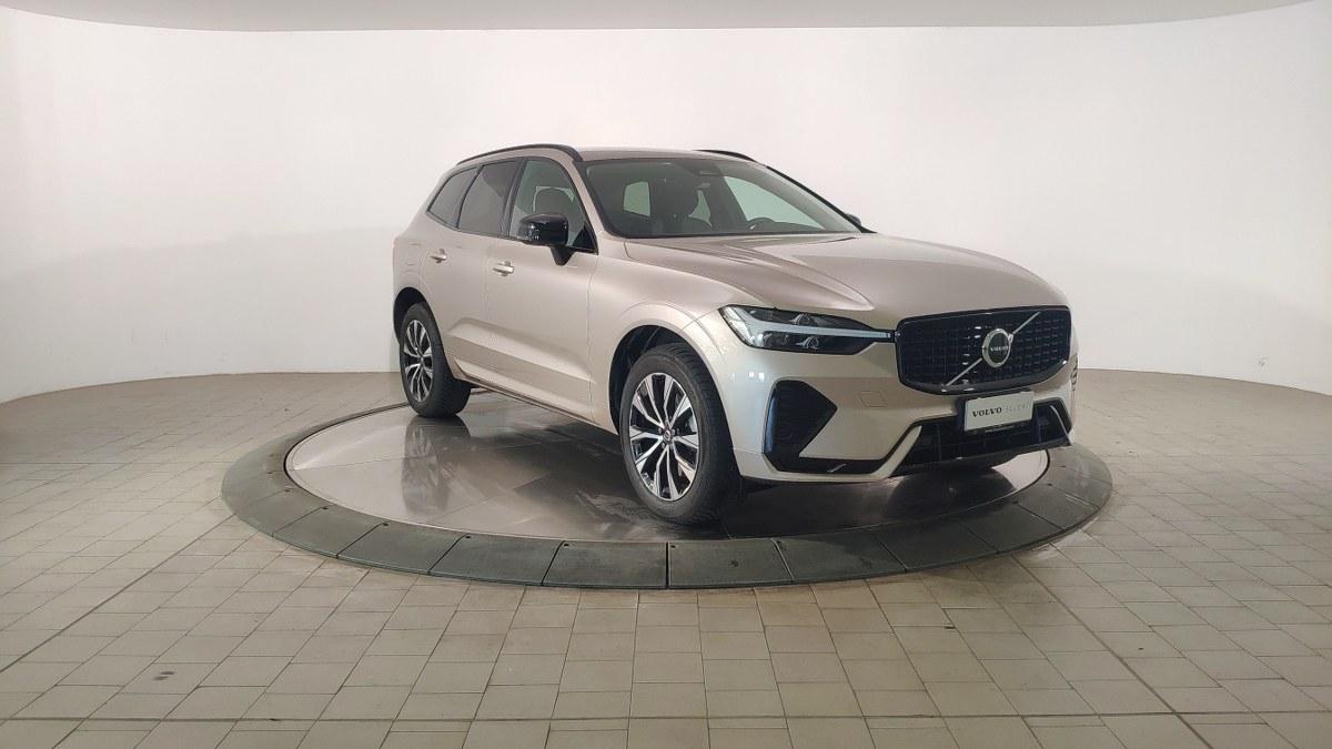 VOLVO Xc60 B4 Mild Hybrid (D) Awd Automatico Plus Dark