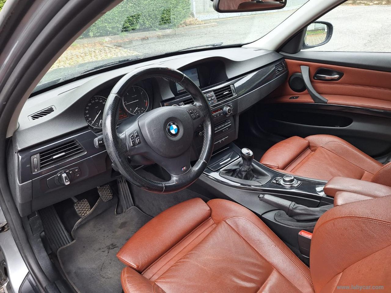 BMW 320d xDrive Touring 4X4 GANCIO TRAINO PELLE