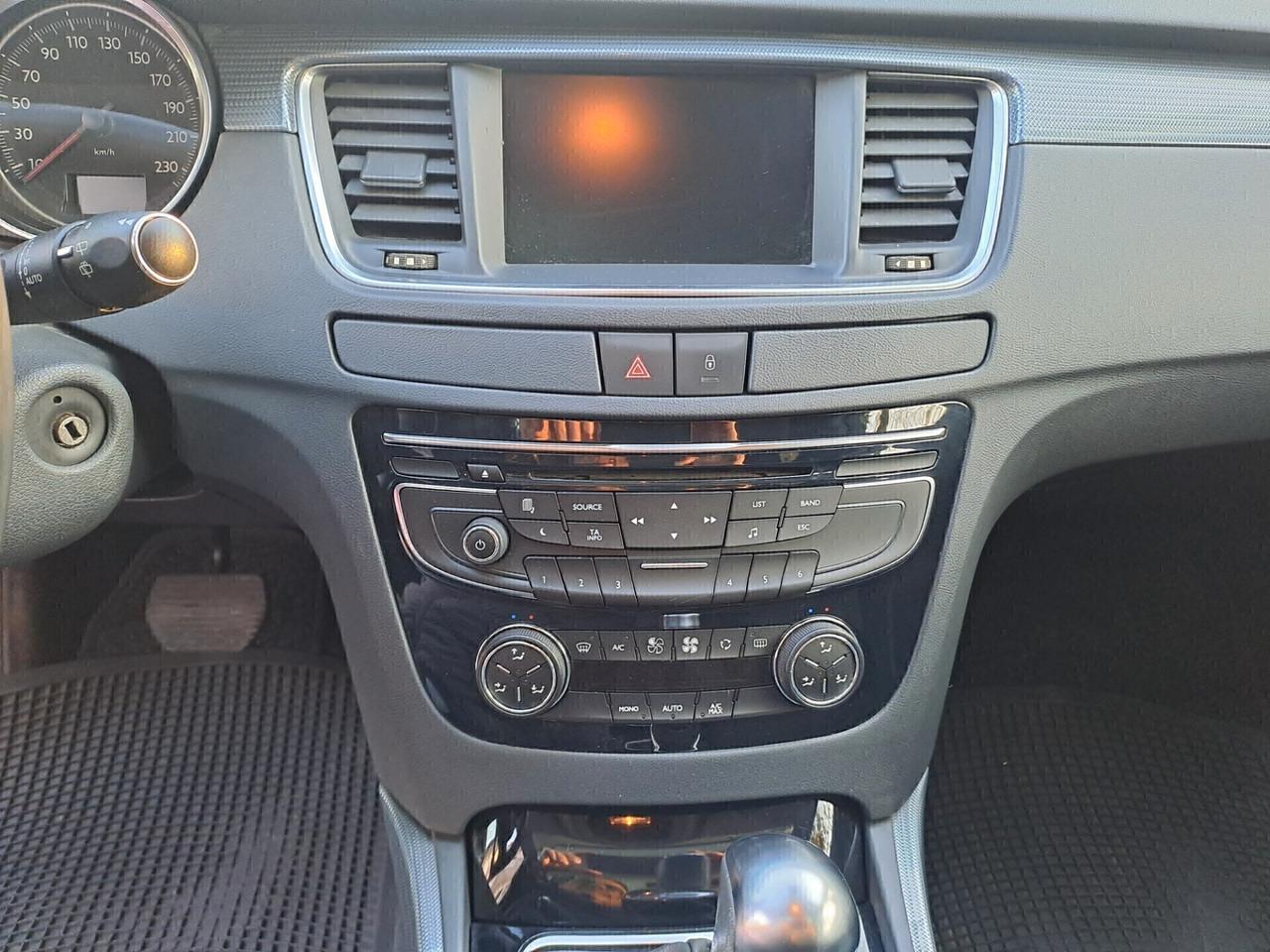 Peugeot 508 1.6 e-HDi 112CV cambio automatico e f1 S&S SW Ciel Business