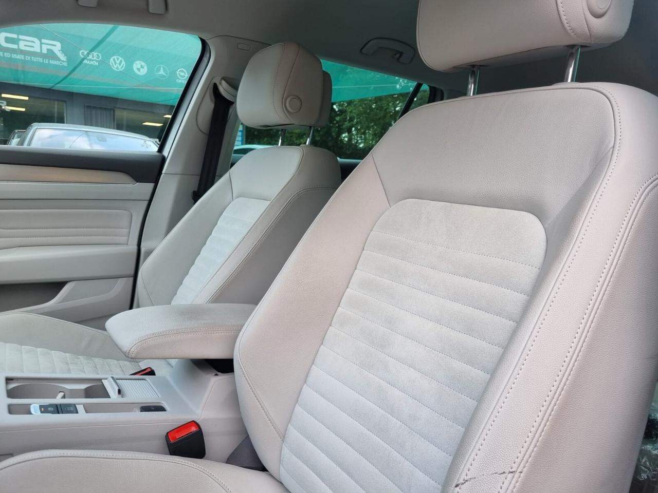 Volkswagen Passat Variant 2.0 TDI SCR EVO DSG Business