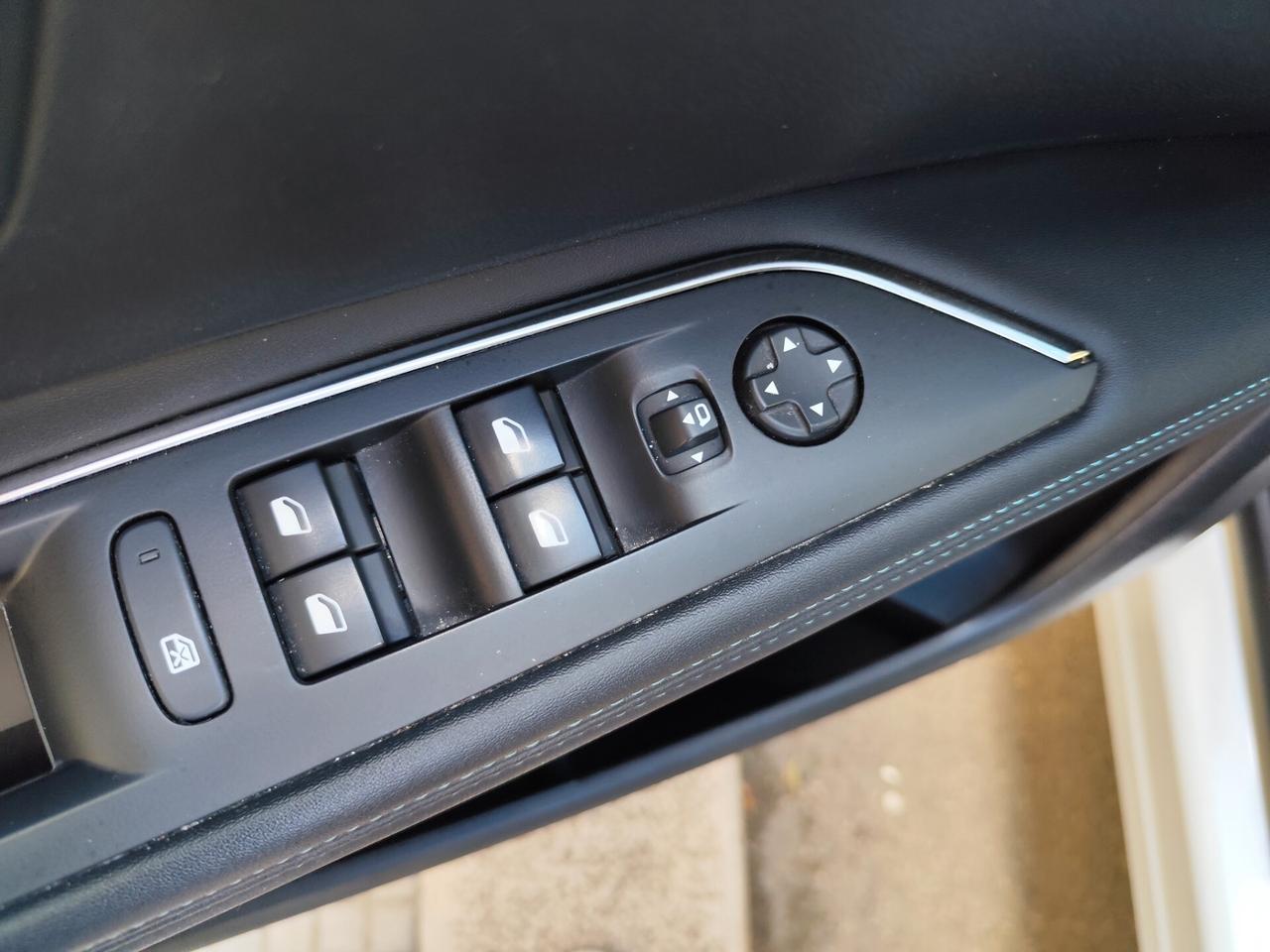 Peugeot 3008 BlueHDi 130CV EAT8 Allure Pack NAVI