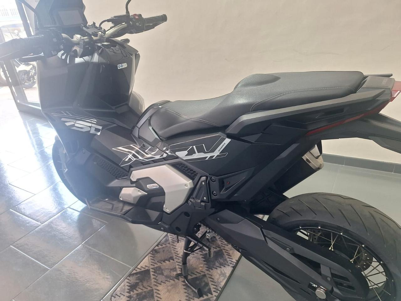 Honda X-ADV 750 2024
