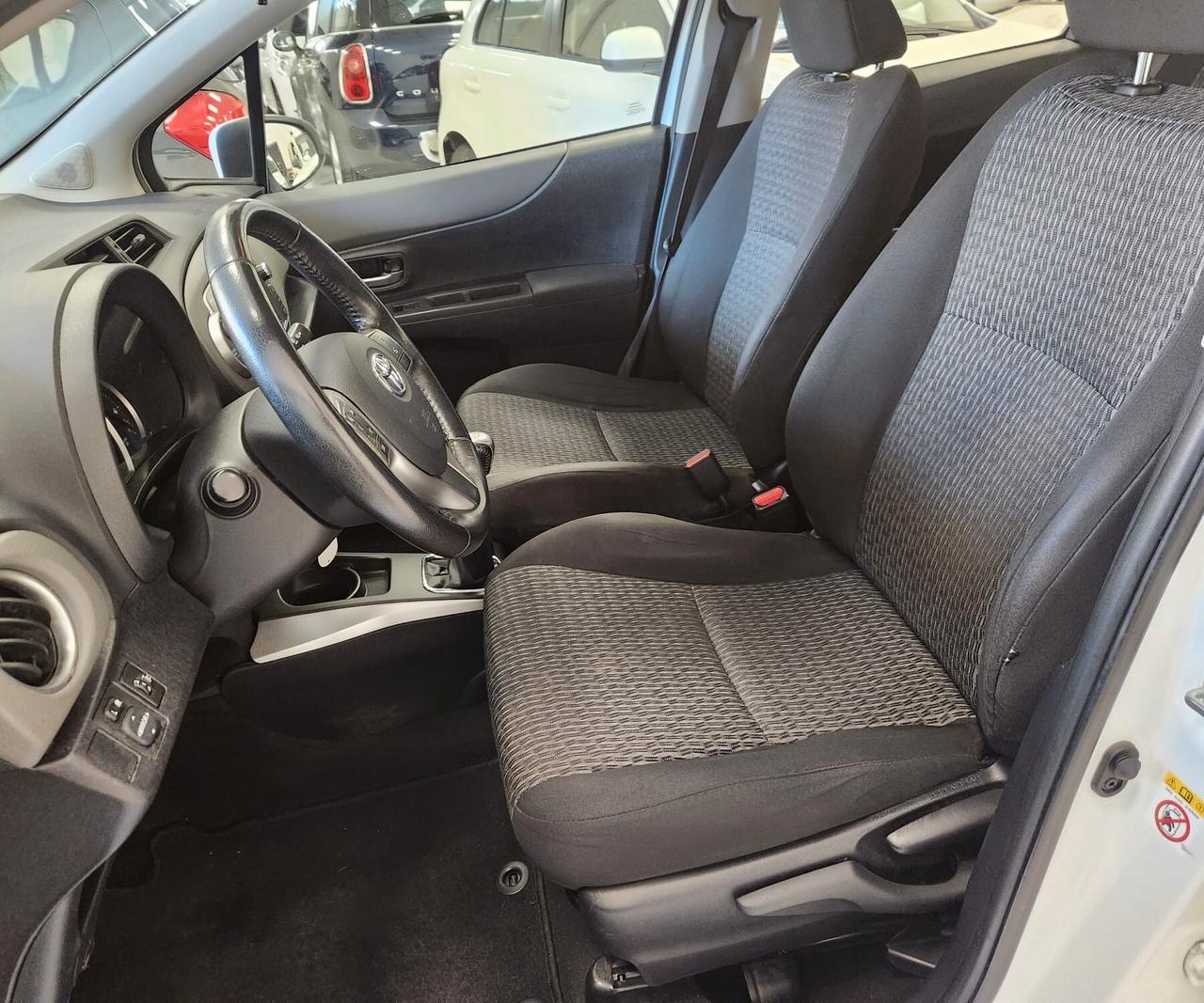 Toyota Yaris 1.4 D-4D 5 porte Lounge