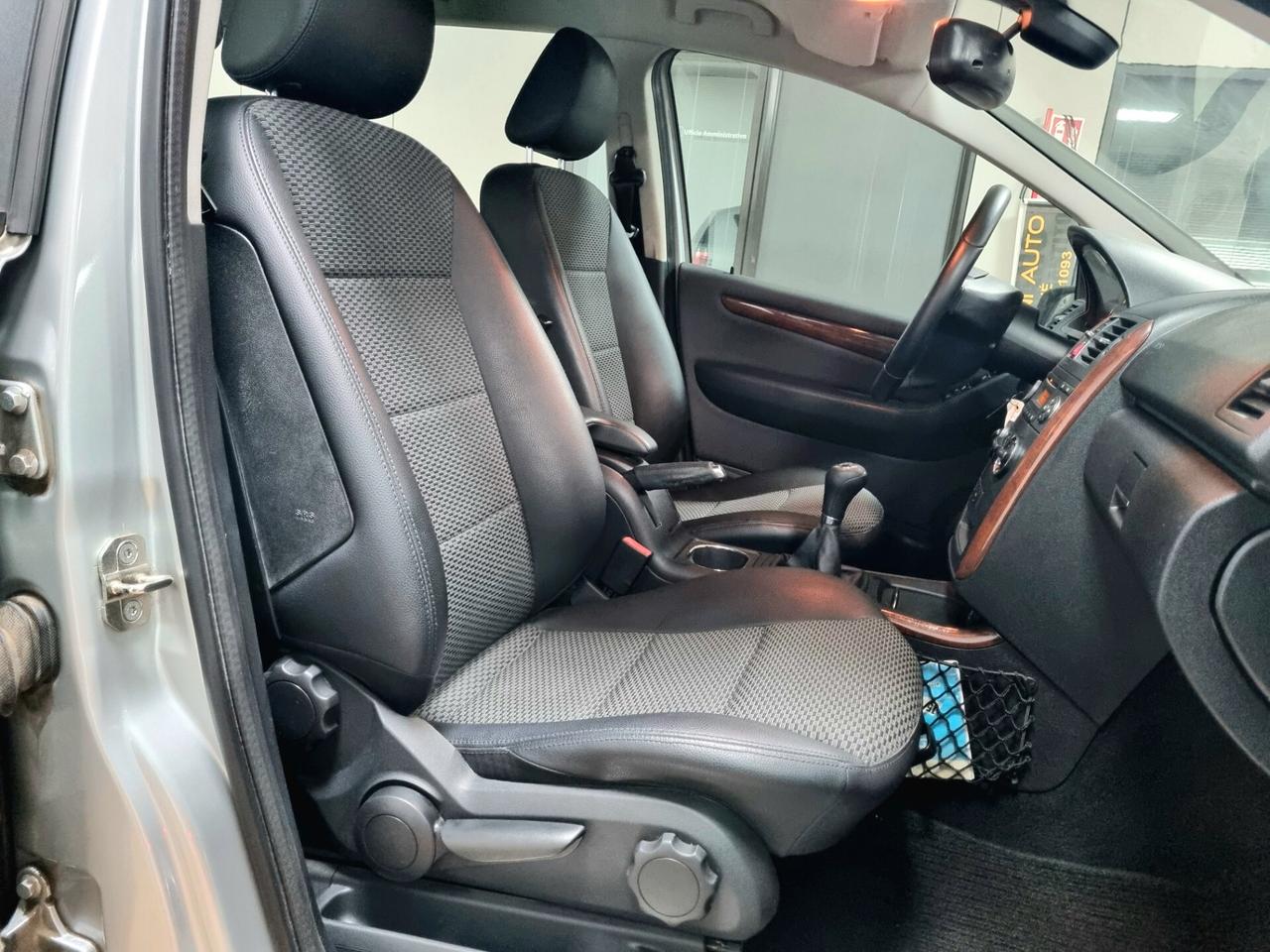 MERCEDES-BENZ A 160 BlueEFFICIENCY STYLE