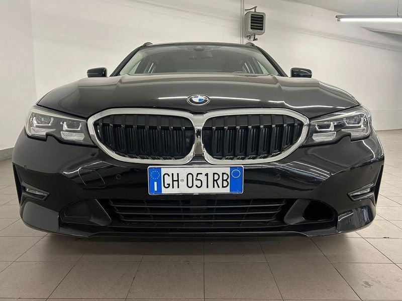 BMW Serie 3 320d 48V xDrive Touring Business Advantage