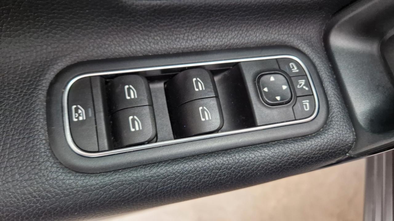 Mercedes-benz A 180 A 180 d Automatic Premium